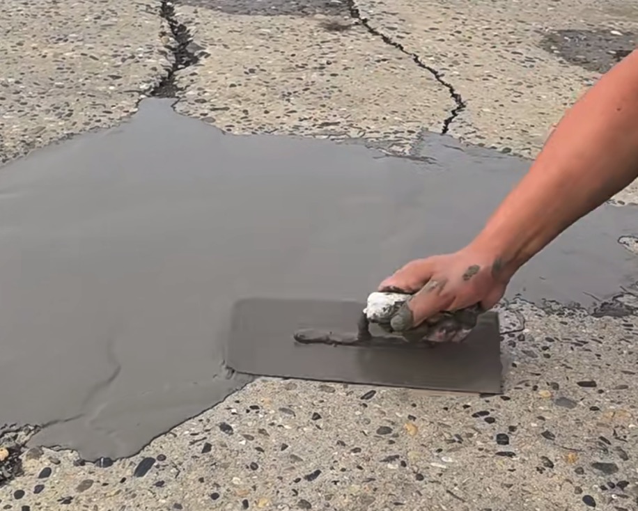 洪湖CGM 高效薄层道路修补料（CGM 道路抢修料）